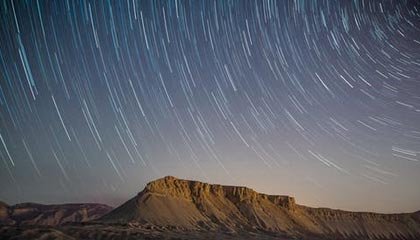 开云体育登陆入口-“豪车激烈飙驰：速度与激情的极致演绎”，速度激情赛车