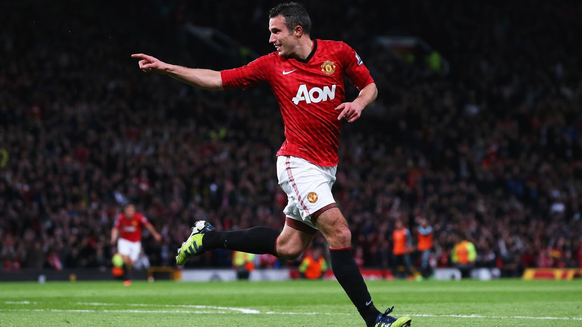 开云网页版-奥斯马尔·奥尔韦拉跳板动作精准无误，奥马尔·奥尔蒂斯